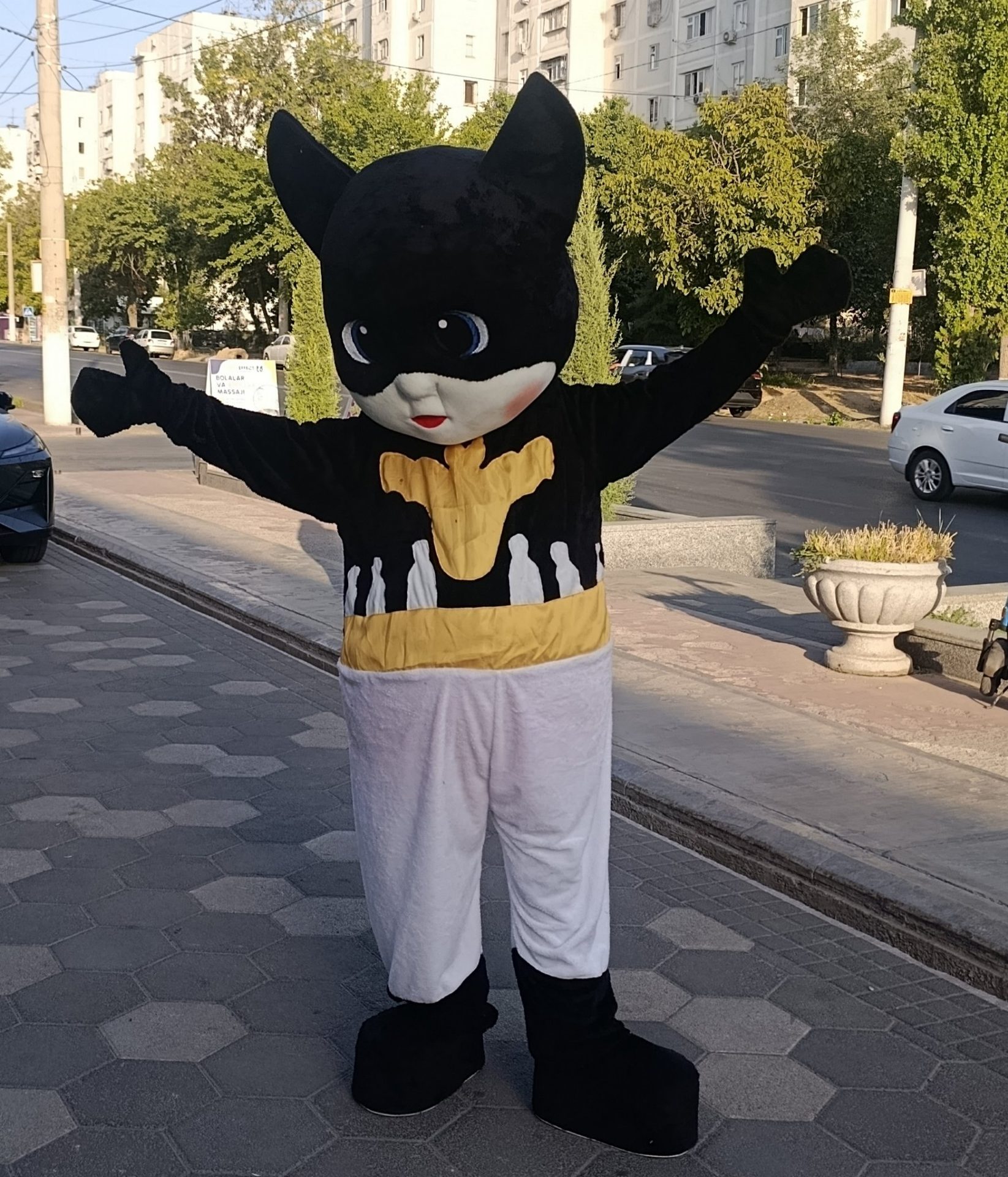 bugun men sherzod bilan sayr qildim