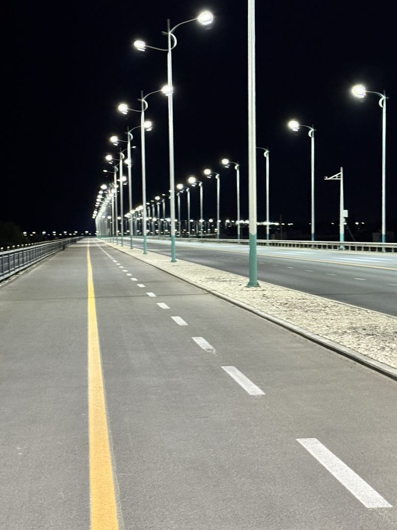 Таңертең жүріп келе жатып түсіндім:

Кейде өміріңді өзгерту…
